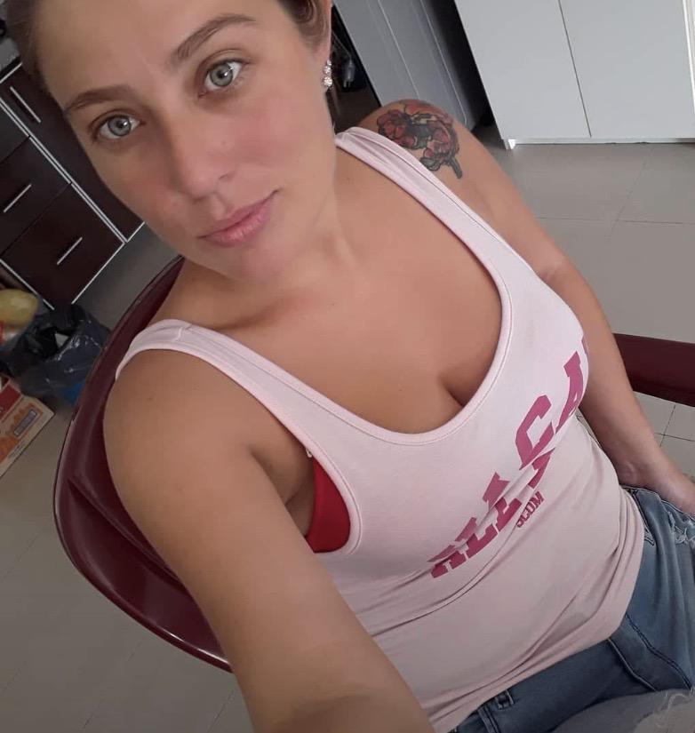 Chica busca chico en Cádiz: 