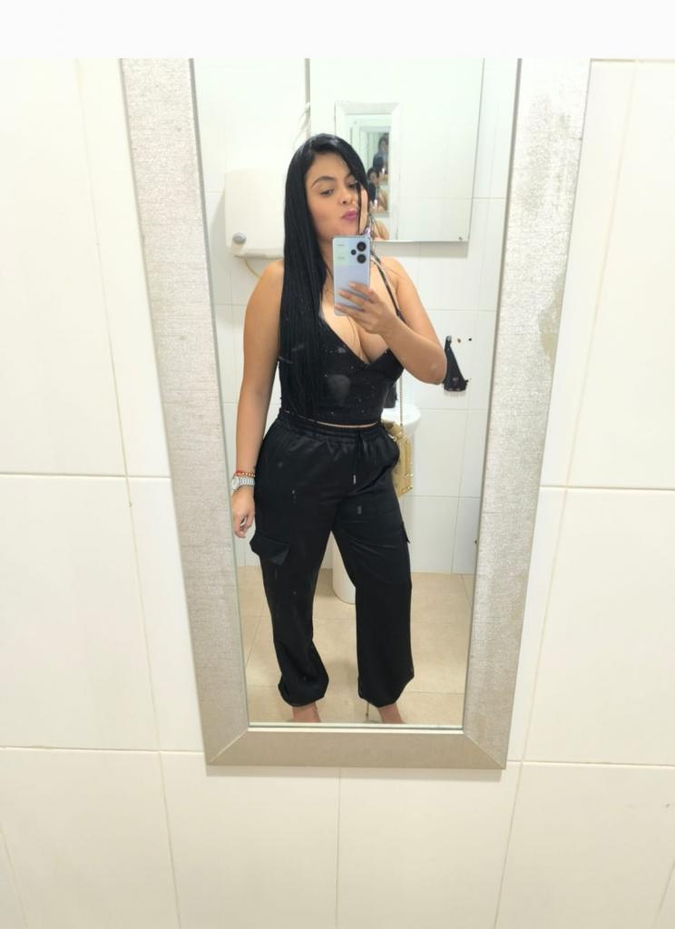 Chica busca chico en Almería: 