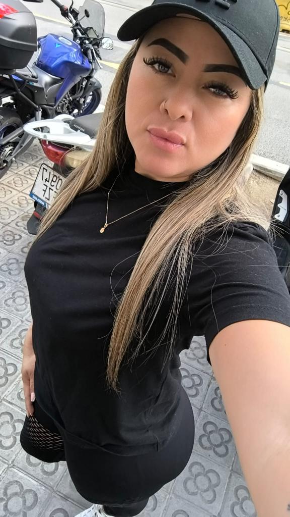 641110984: Chica busca chico en Barcelona