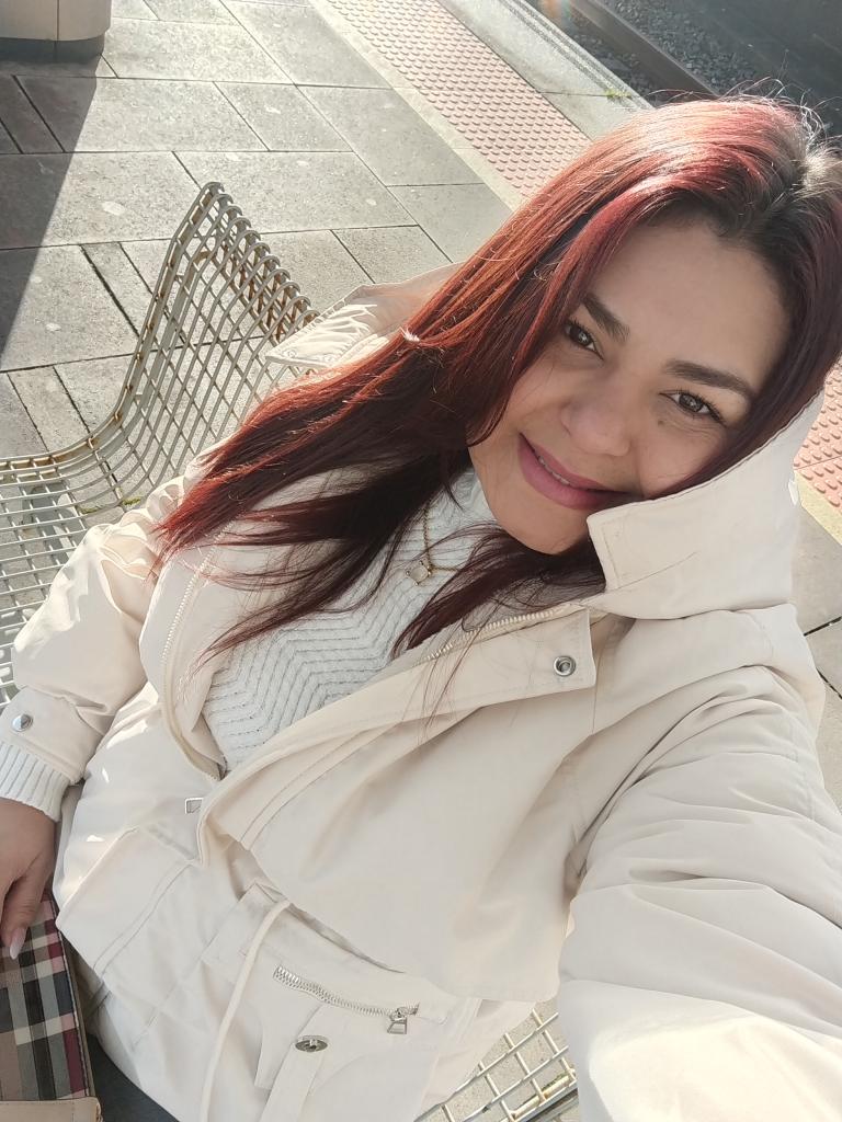 Chica busca chico en Alicante: 