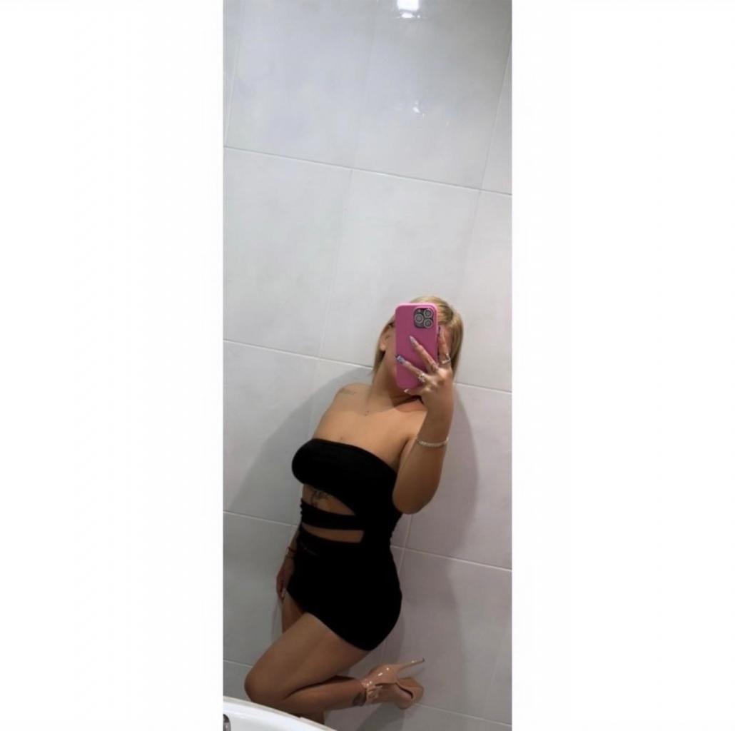 654798258: Chica busca chico en Barcelona