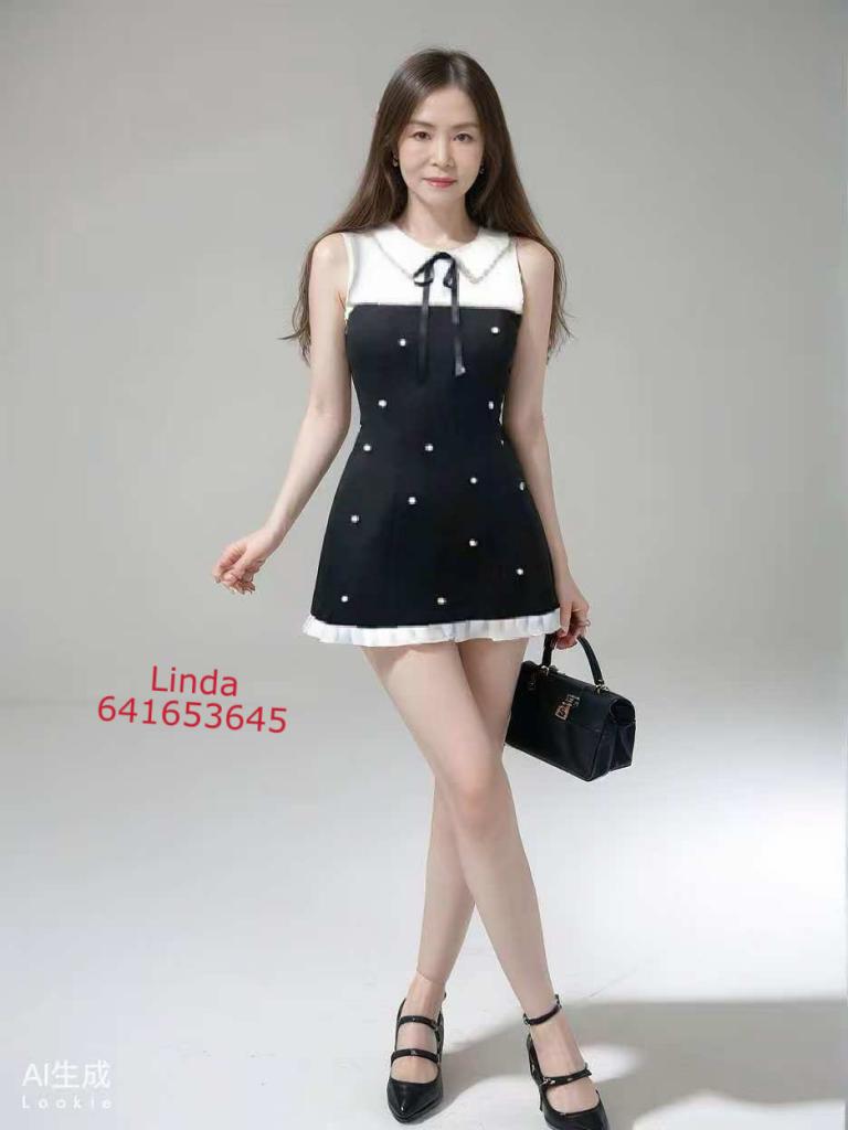 631643981: Chica busca chico en Barcelona