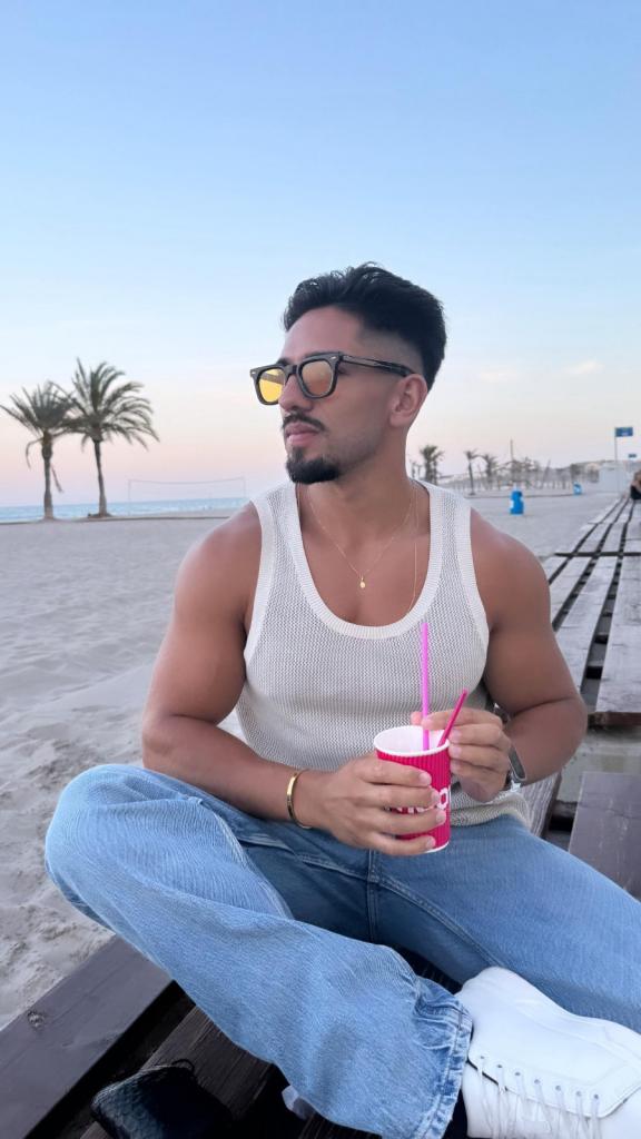 651839446: Chico busca chica en Valencia