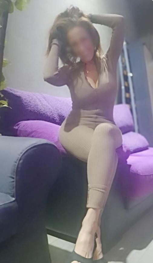 Chica busca chico en Lugo: 