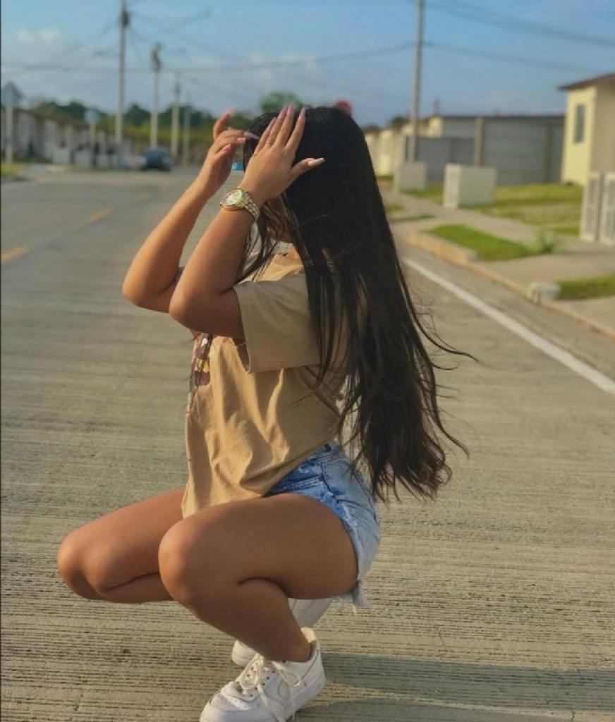 Chica busca chico en Cádiz: 