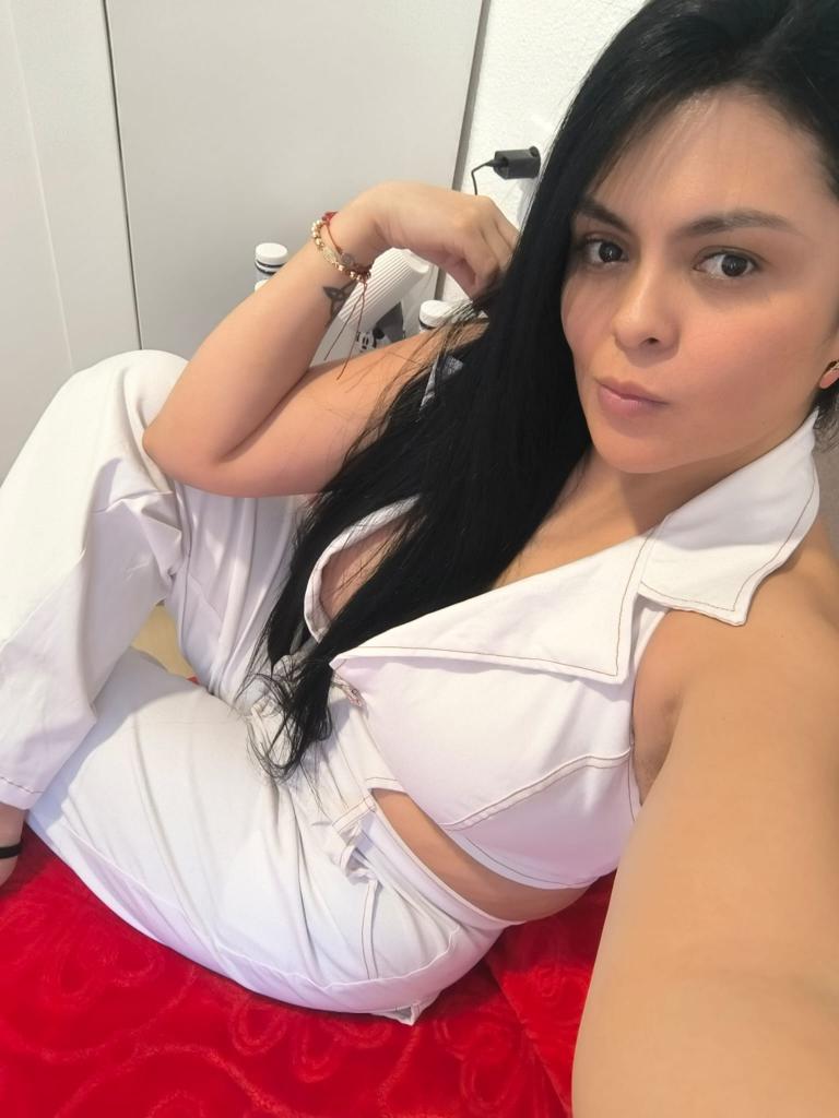 671466741: Chica busca chico en Alicante