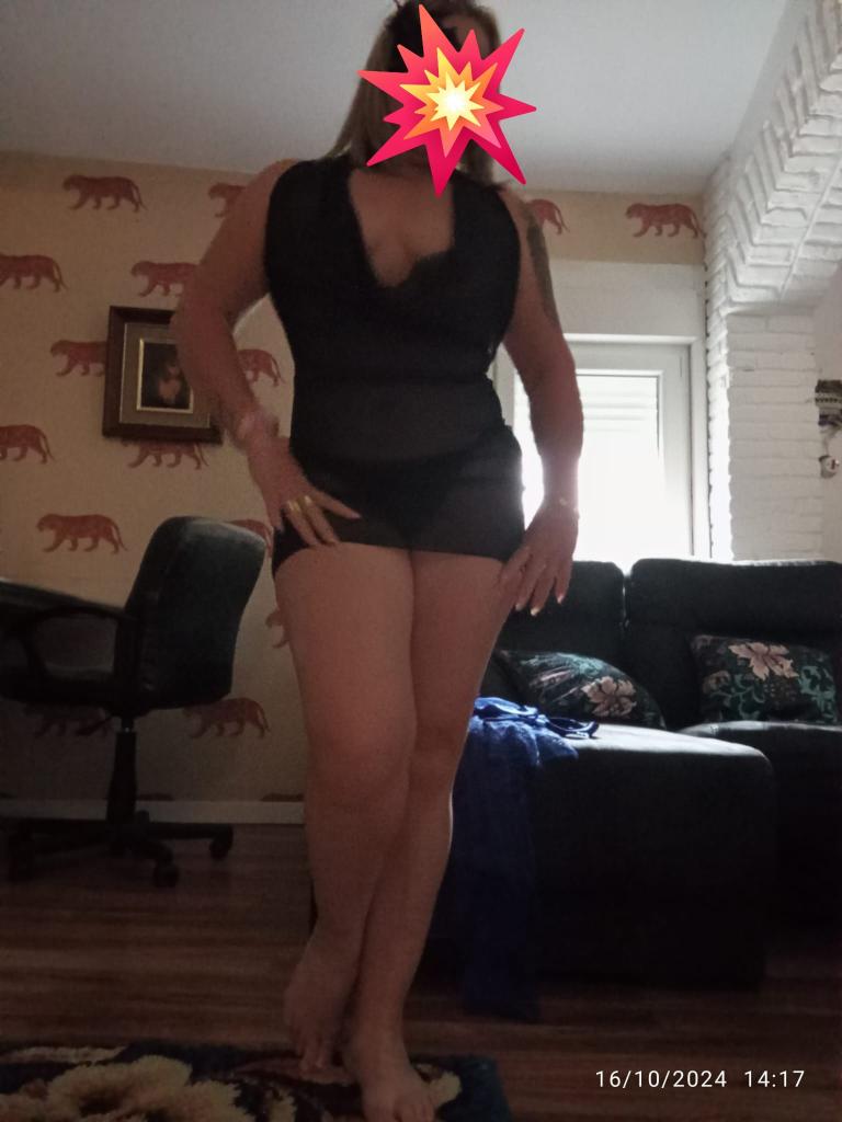 643442473: Chica busca chico en Zaragoza