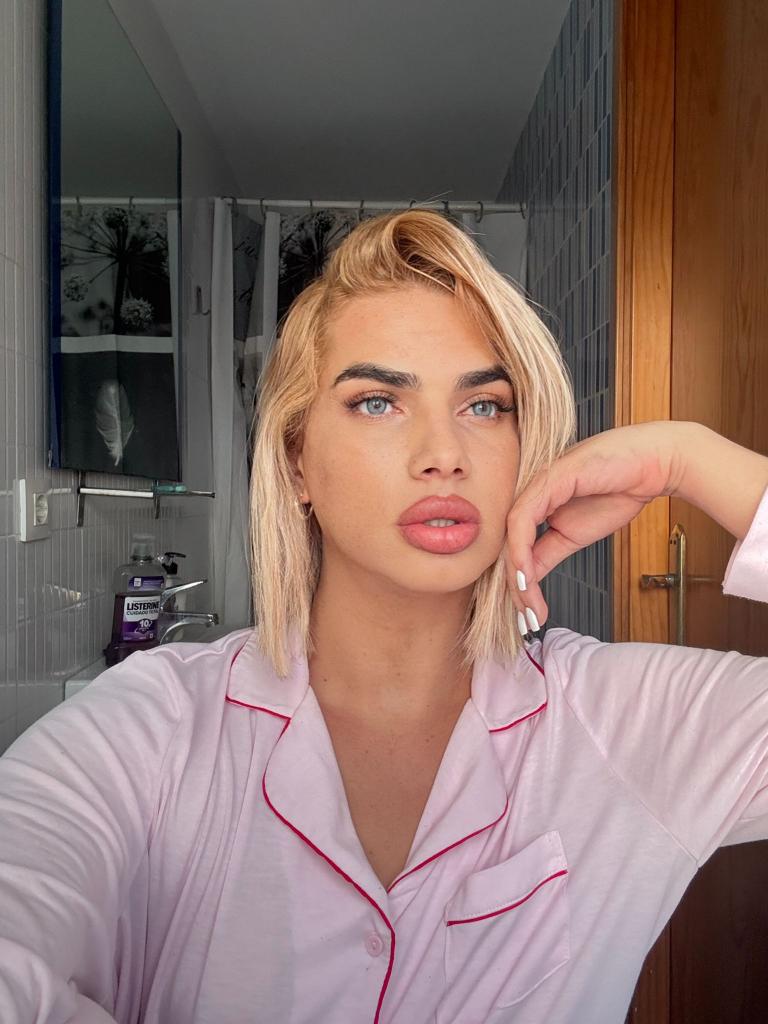 607212118: Travesti en Cádiz