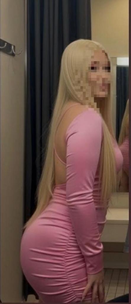 674624202: Chica busca chico en Barcelona