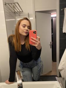 672471672: Chica busca chico en Málaga