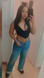 676387488: Chica busca chico en Navarra