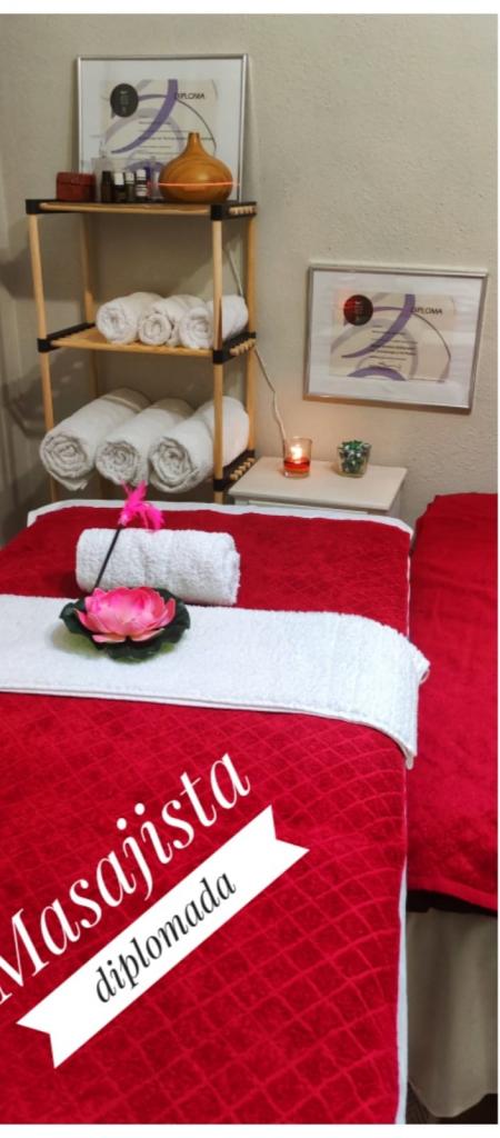 617755638: Chica busca chico en Málaga