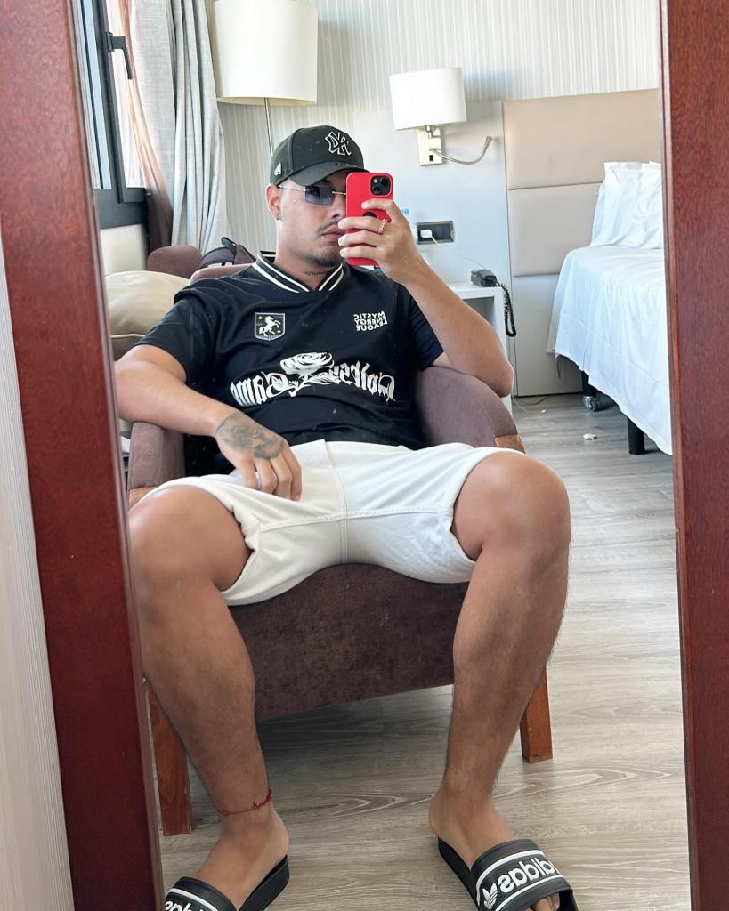 Chico busca chica en Barcelona: 