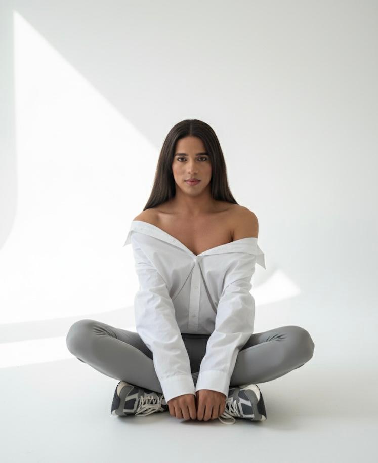 614743154: Transexual en La Rioja