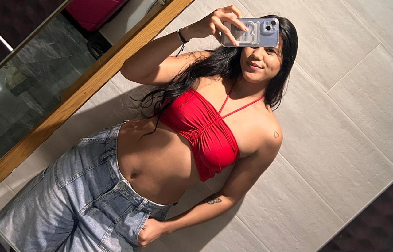 692078081: Chica busca chico en Valencia