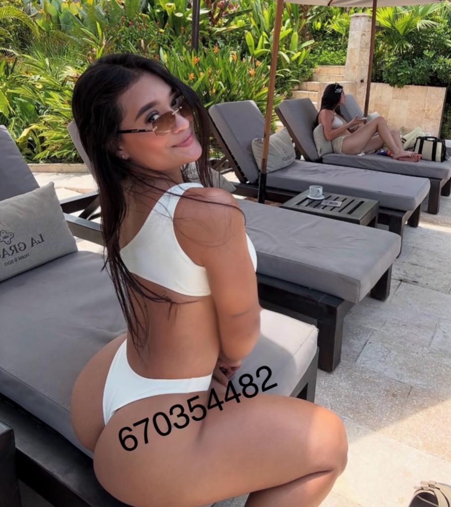 Chica busca chico en Menorca: 