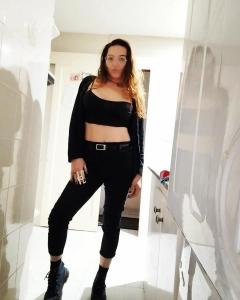 647517668: Chica busca chico en Alicante