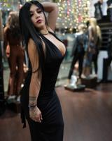 667396044: Chica busca chico en Madrid