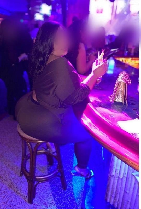 Chica busca chico en Sevilla: 