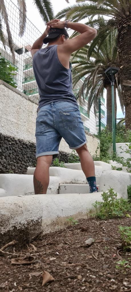 Chico busca chica en Tenerife: 