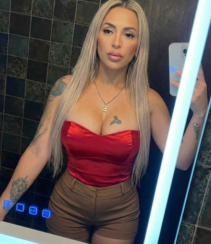 674020714: Chica busca chico en León