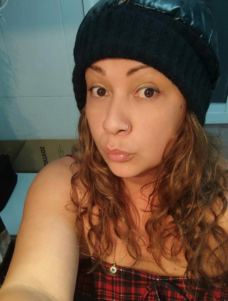 611358373: Transexual en Pontevedra