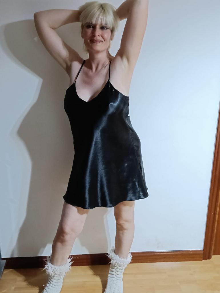 625691797: Chica busca chico en Madrid