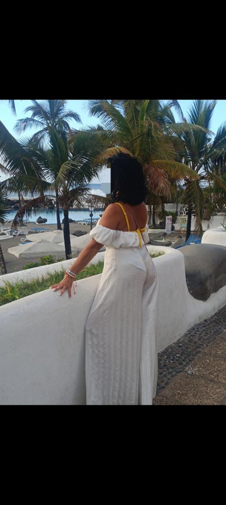 633029480: Chica busca chico en Tenerife