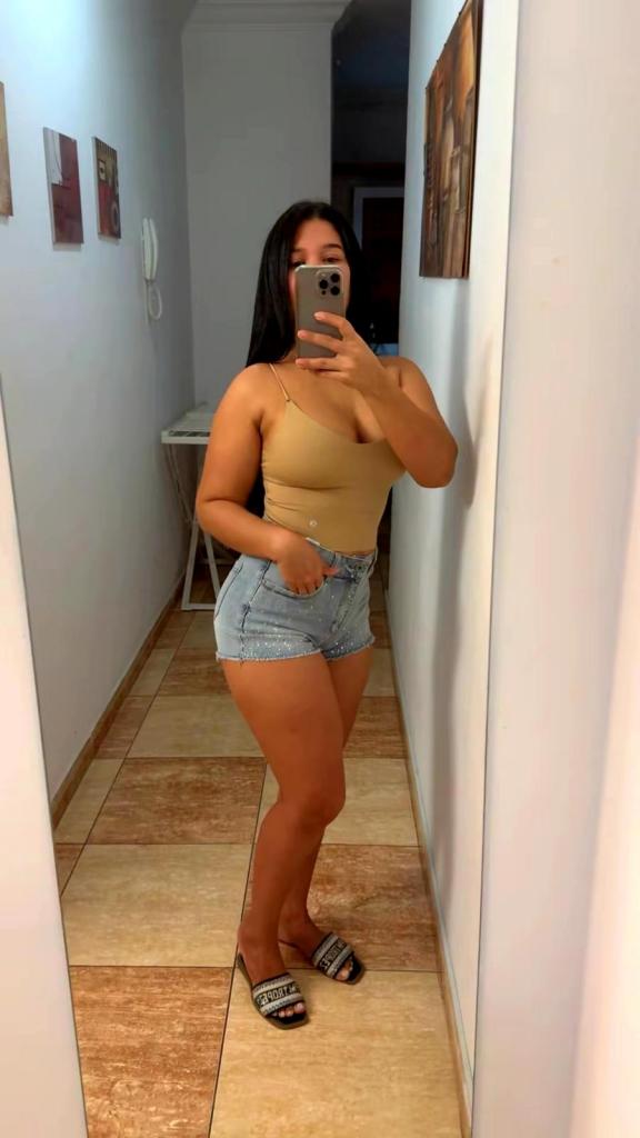 674715231: Chica busca chico en Tenerife