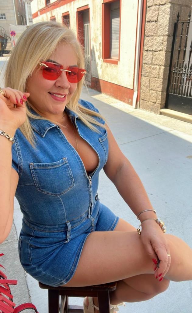 Chica busca chico en La Coruña: 