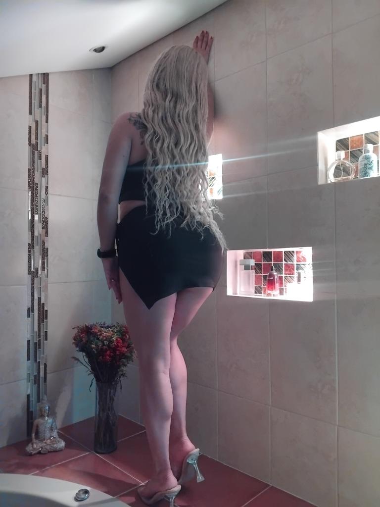 633469557: Chica busca chico en Granada