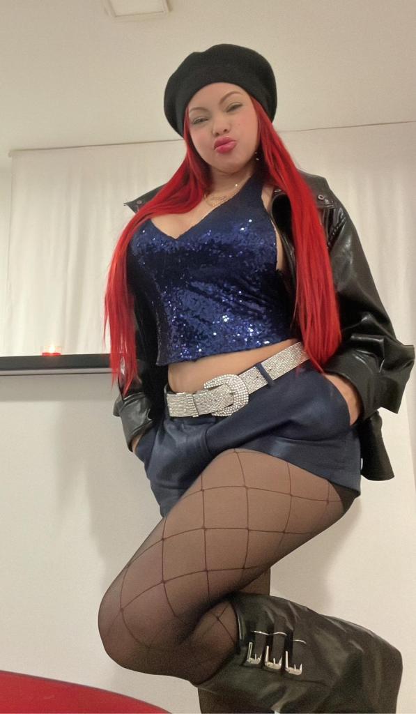 Chica busca chico en Valencia: Chica busca chico