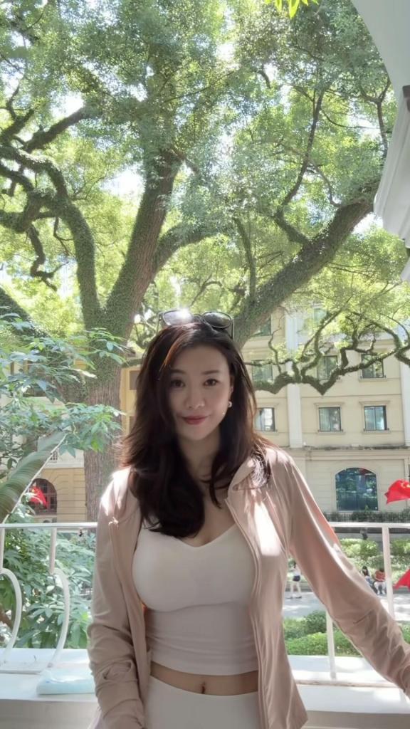 655113758: Chica busca chico en Barcelona