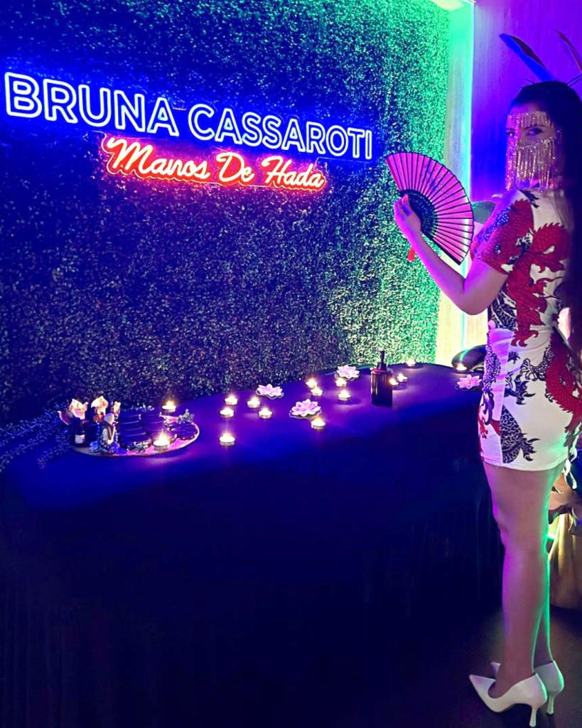 645238565: Chica busca chico en Pontevedra