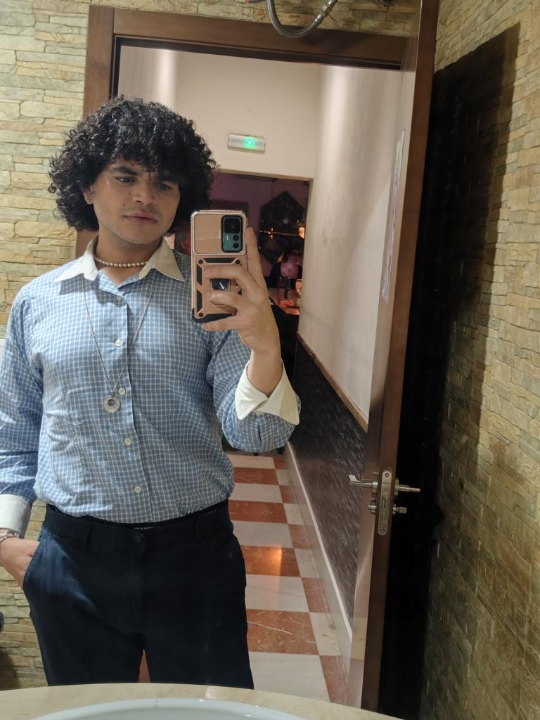 642404389: Chica busca chico en Cádiz