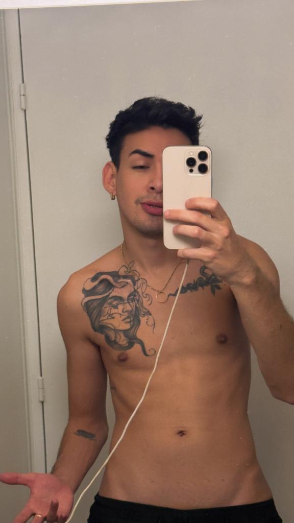 604981520: Chico busca chica en La Coruña