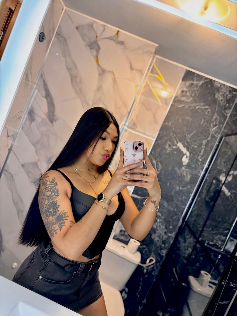 614145610: Chica busca chico en Gerona