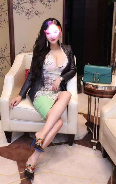 Chica busca chico en Tenerife: 