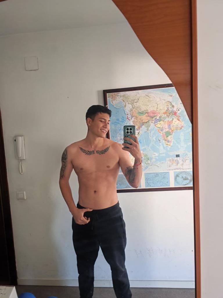 643358649: Chico busca chica en Barcelona