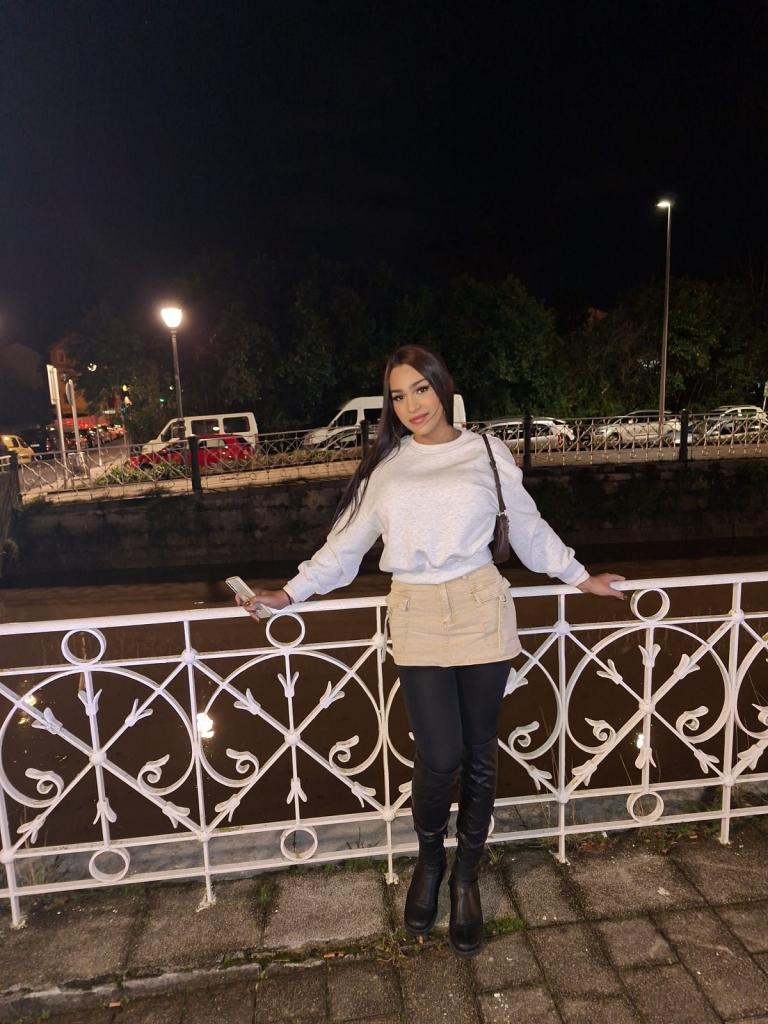 677913721: Travesti en Cantabria