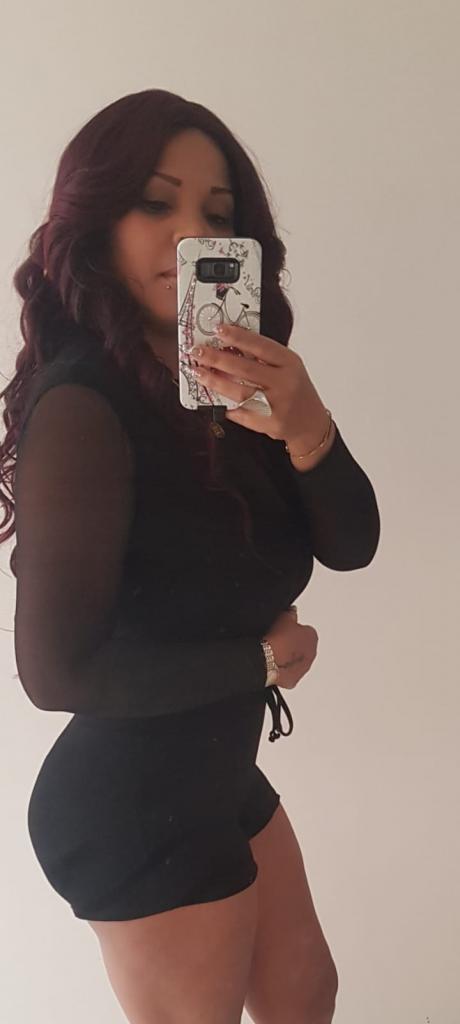 640042803: Chica busca chico en La Coruña