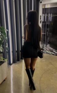 632360952: Chica busca chico en Barcelona