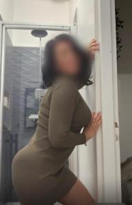 611399086: Chica busca chico en Barcelona