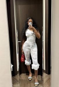 643760971: Chica busca chico en Tenerife