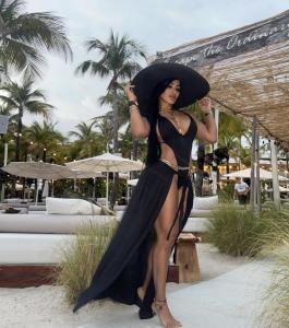 613662854: Chica busca chico en Alicante