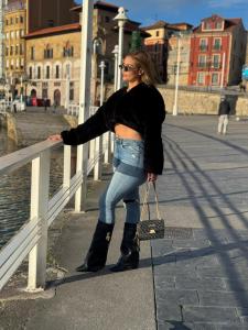 614955313: Chica busca chico en Asturias