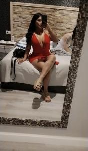 649333907: Chica busca chico en Sevilla