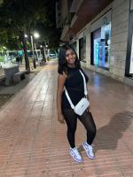 661120993: Chica busca chico en Barcelona