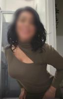 611399086: Chica busca chico en Barcelona