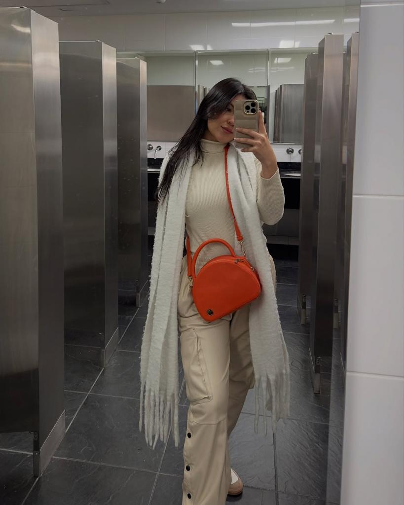 661498496: Chica busca chico en Mallorca